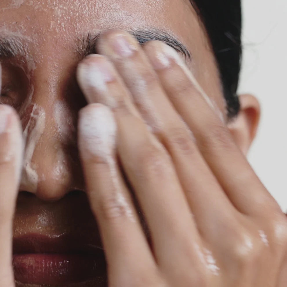 oil to foam total cleanser