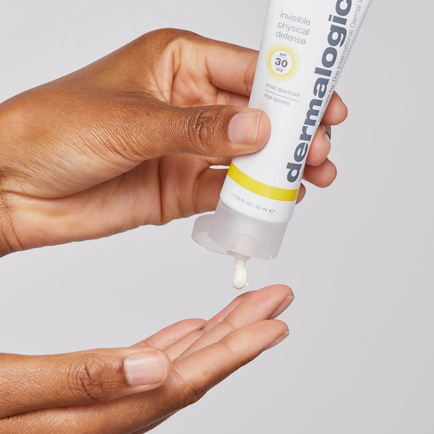 invisible physical defense mineral sunscreen spf 30